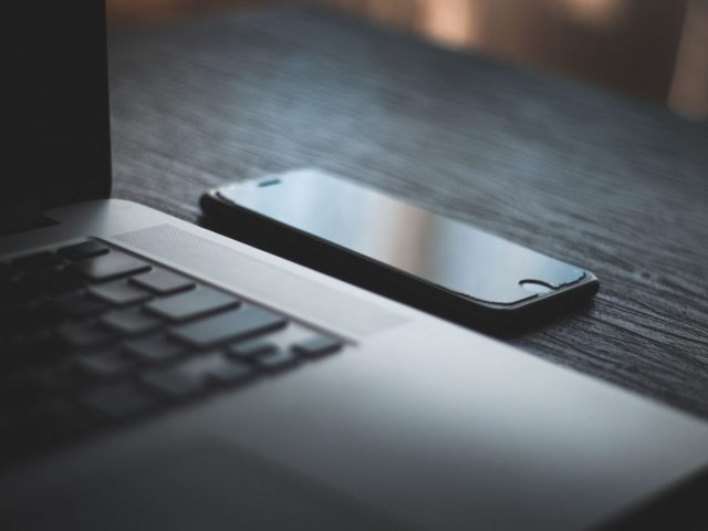 Braze ou ActiveCampaign : choix pour automation cross‑channel