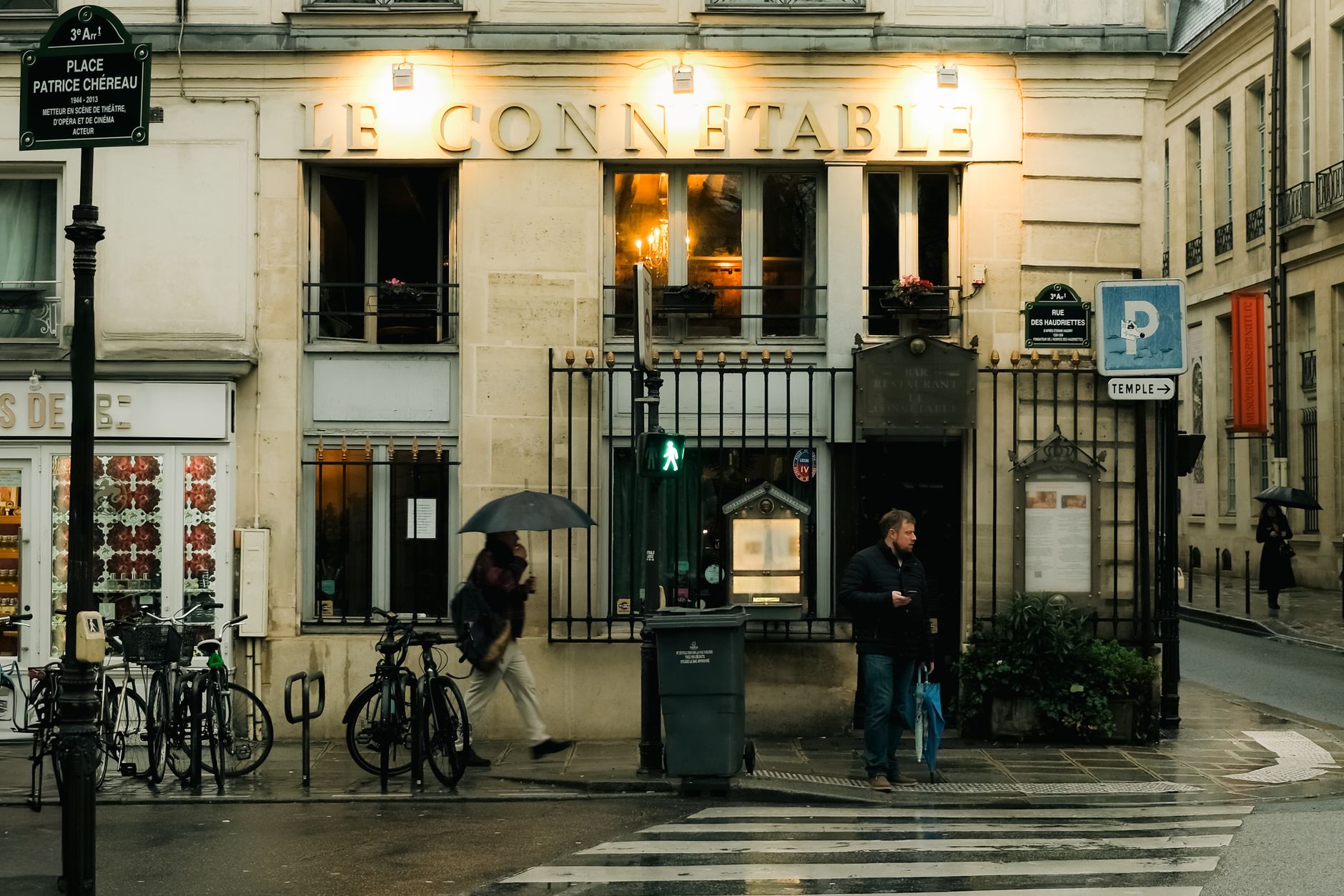 Comment un détective recueille des preuves en France