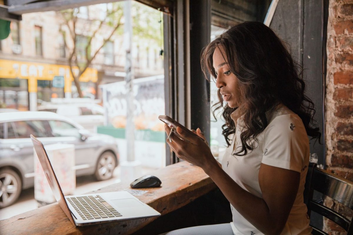 Comparatif plateformes SMS marketing pour relances automatisées